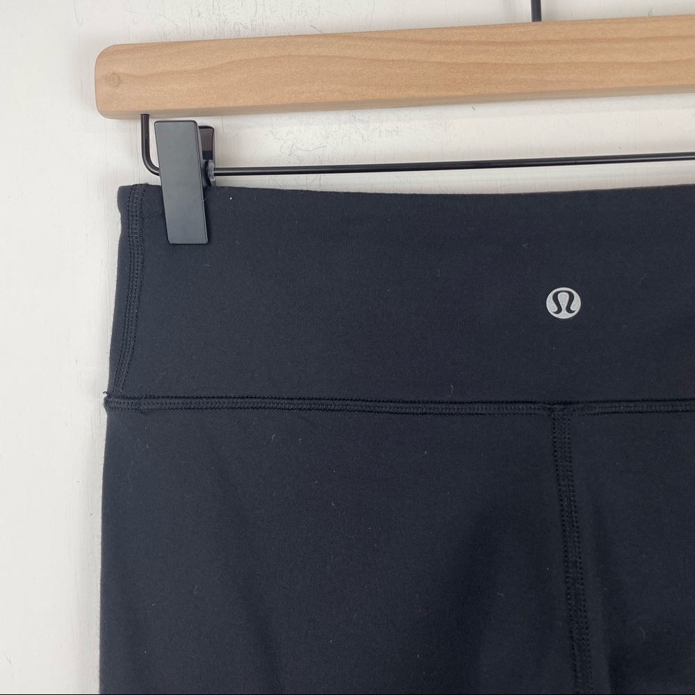 Lululemon Black Crop Leggings Sz 6 - Picture 5 of 9